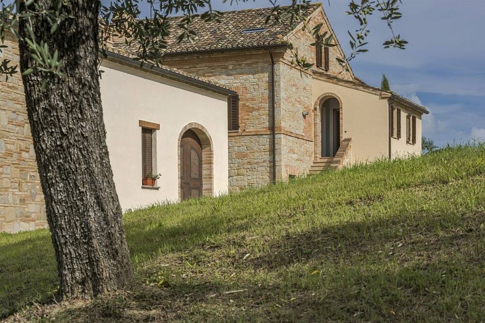 Photo of Outdoor in Monteleone di Fermo