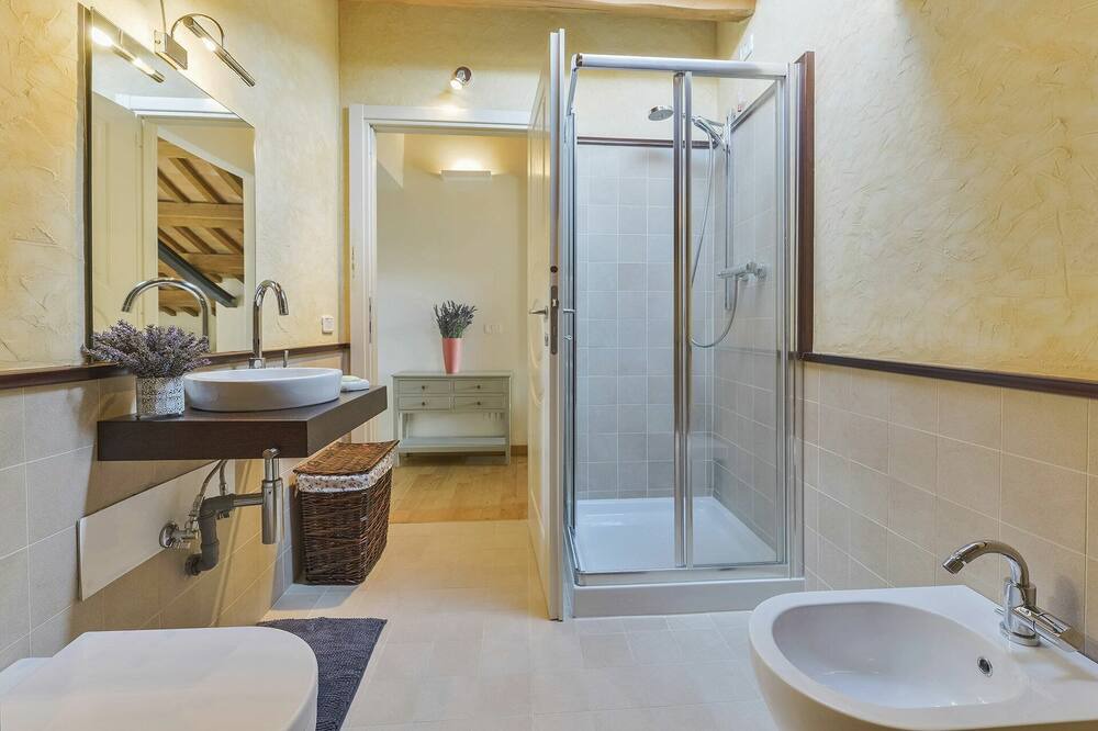 Photo of Bathroom in Monteleone di Fermo