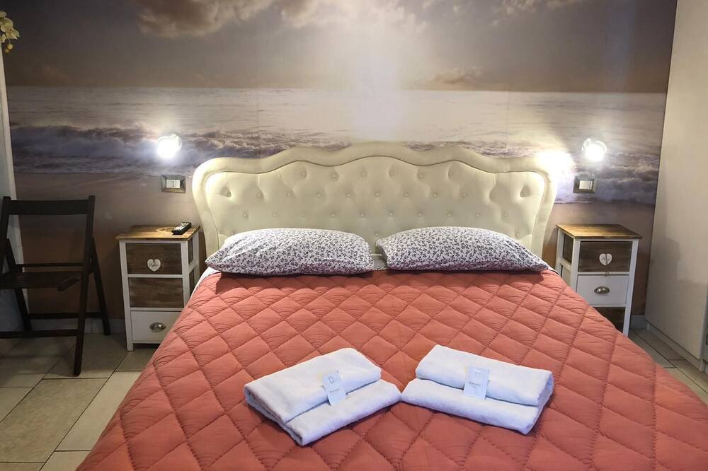 Photo of Bedroom in Rho