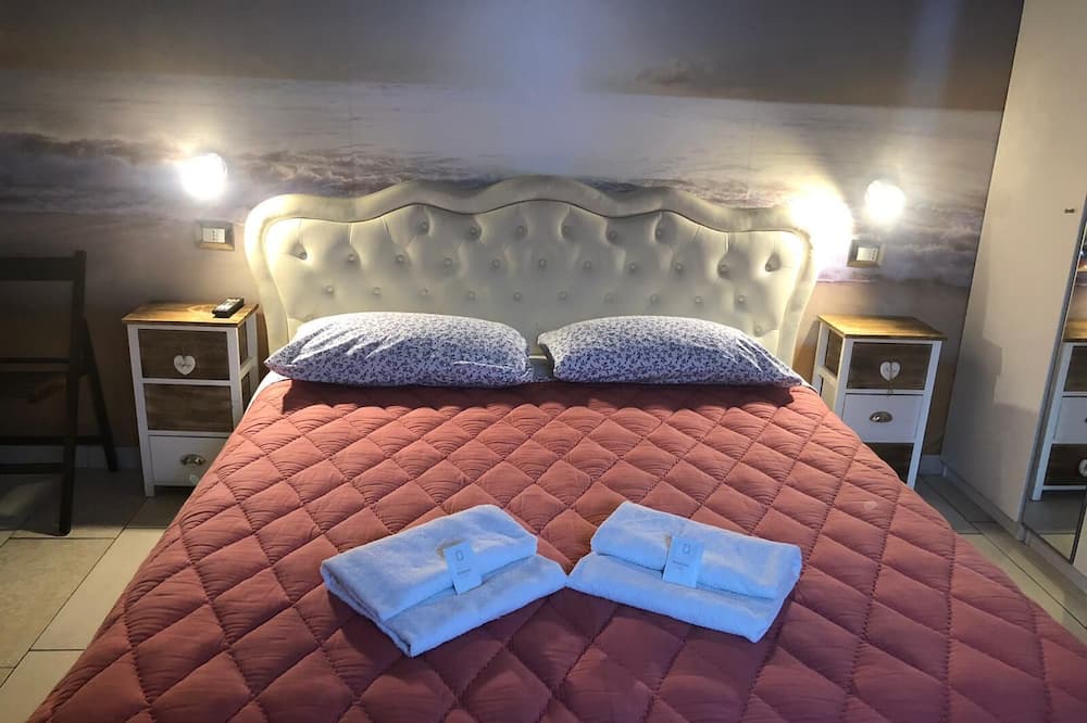 Photo of Bedroom in Rho