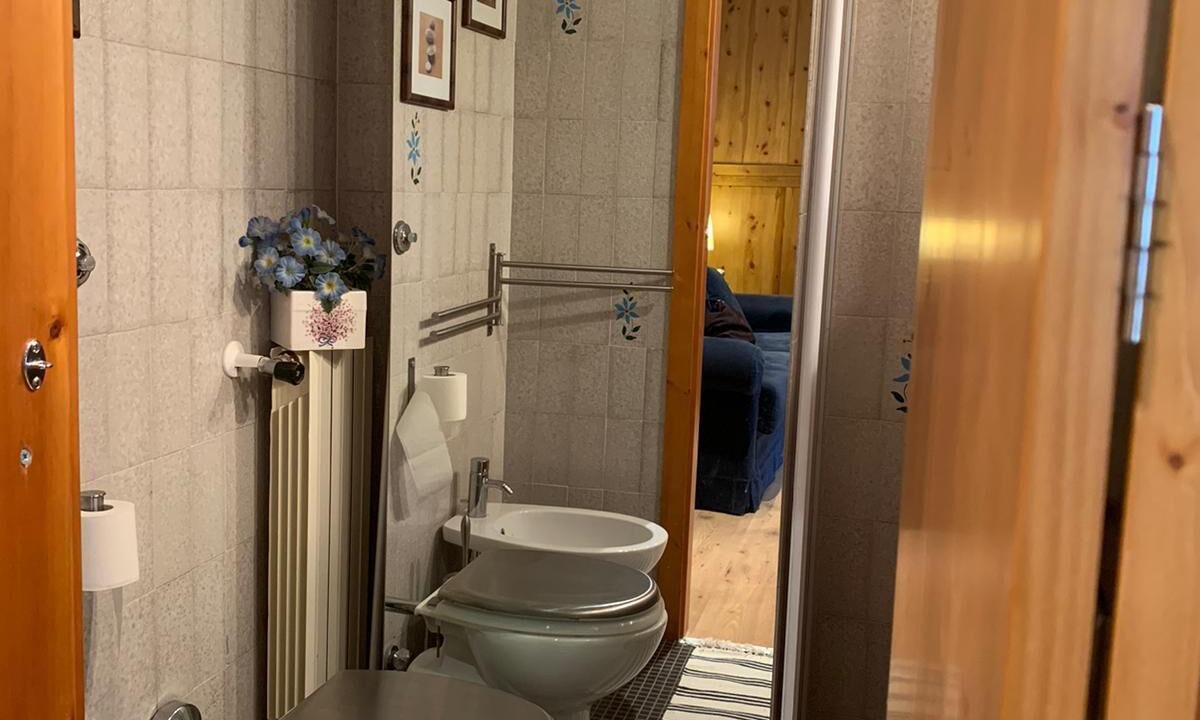 Photo of Bathroom in Aremogna