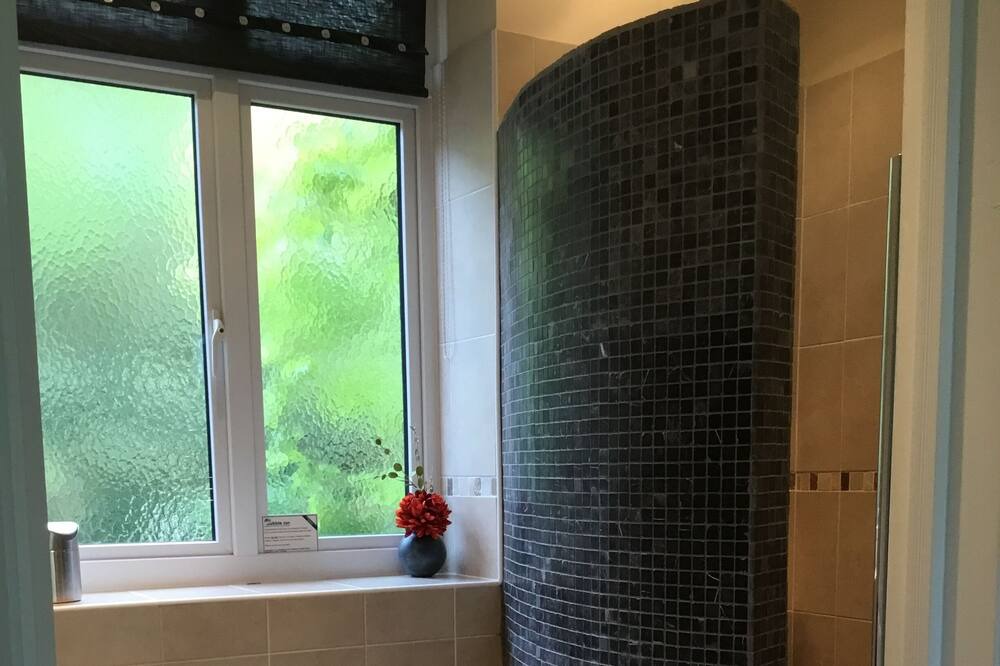 Photo of Bathroom in New Forest District