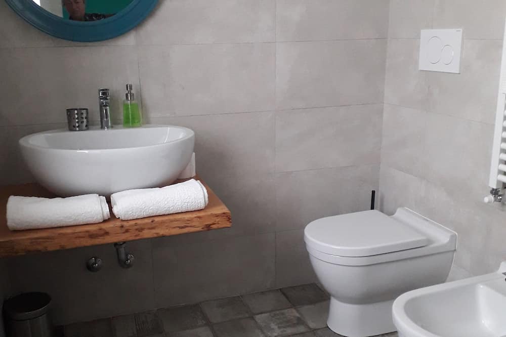 Photo of Bathroom in Gattico