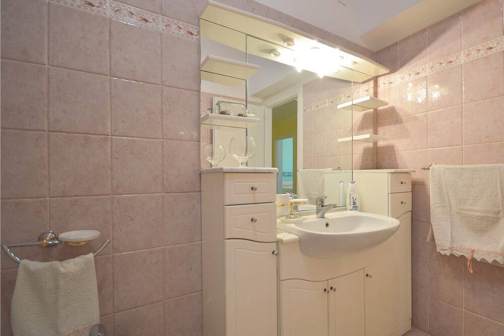 Photo of Bathroom in Canale Monterano