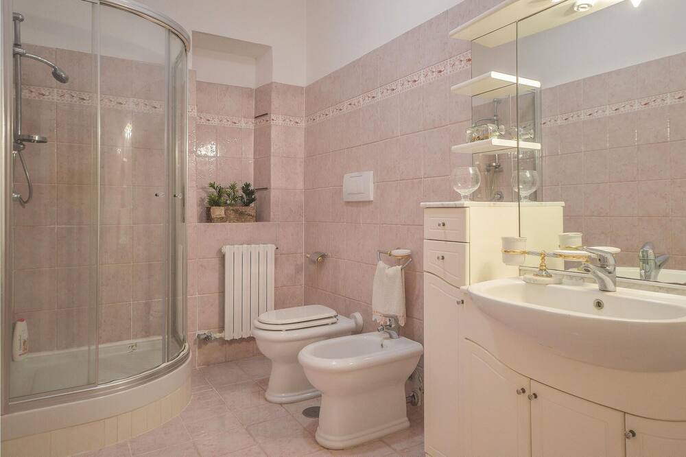 Photo of Bathroom in Canale Monterano