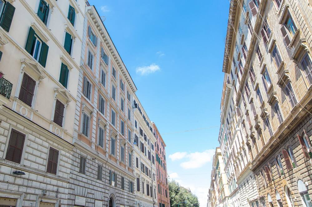 Photo of Outdoor in Esquilino