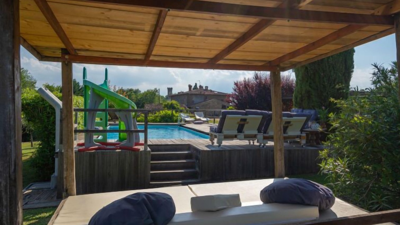 Photo of Outdoor in Twist