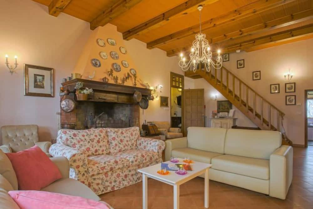 Photo of Livingroom in Montegrossi