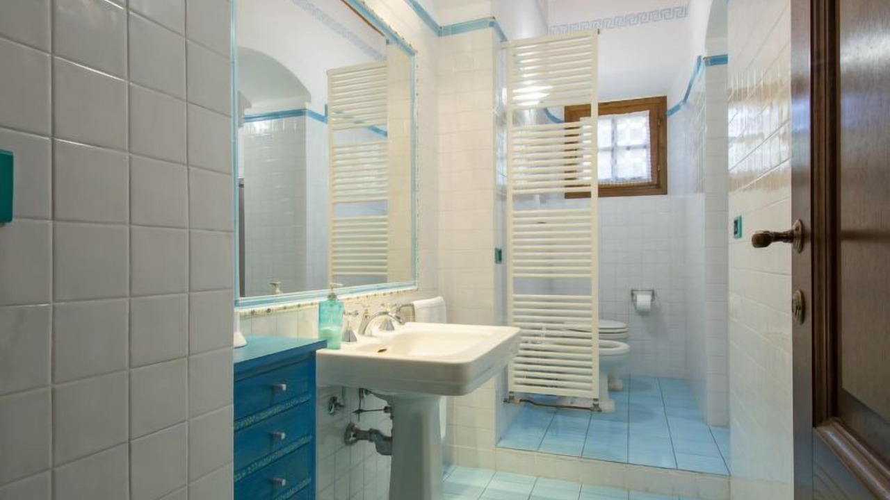 Photo of Bathroom in Capraia e Limite