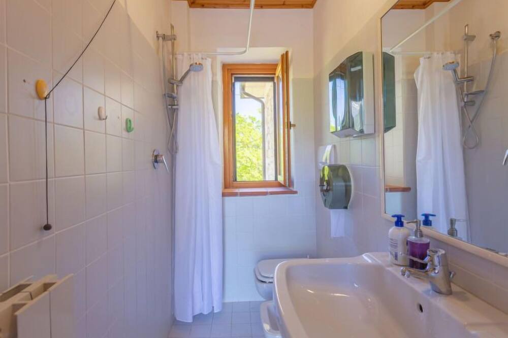 Photo of Bathroom in Taranta Peligna