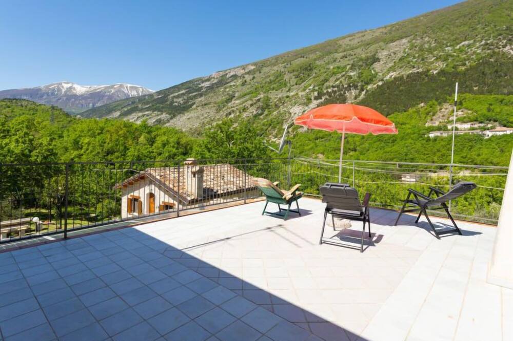 Photo of Patio Balcony in Taranta Peligna