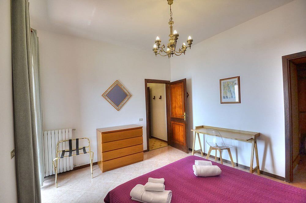 Photo of Bedroom in Scala
