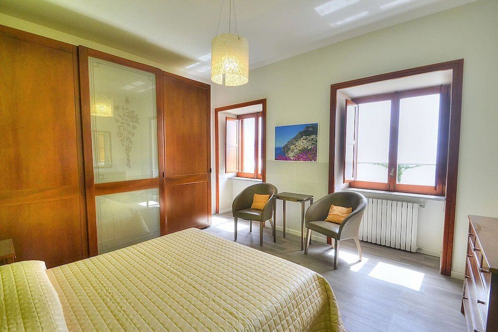 Photo of Bedroom in Scala