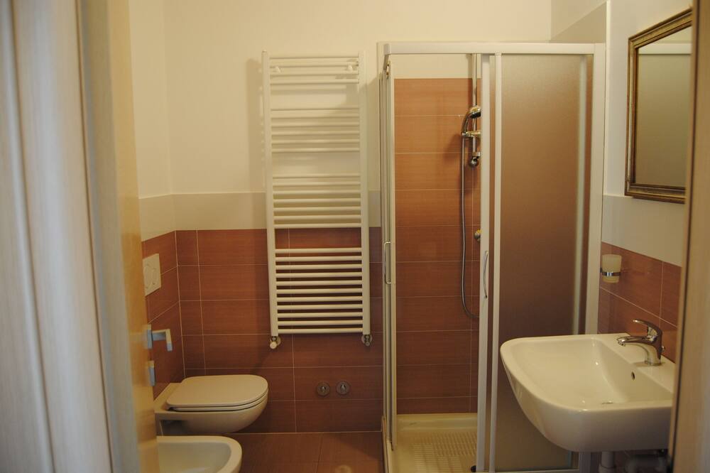 Photo of Bathroom in Pella