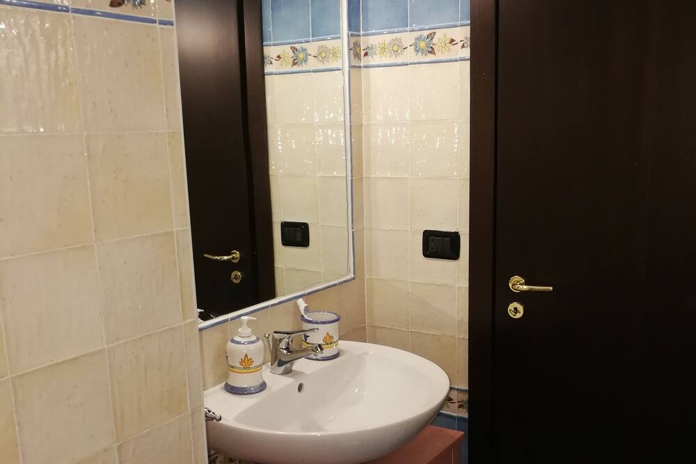 Photo of Bathroom in Ateleta