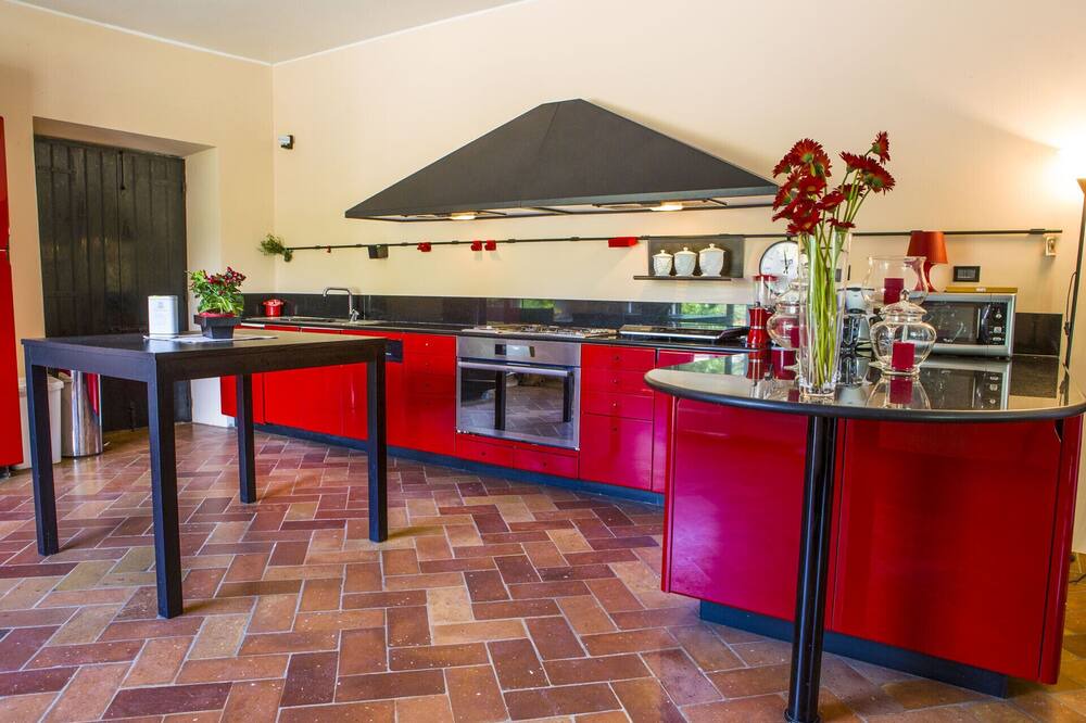 Photo of Kitchen in Montemaggiore al Metauro