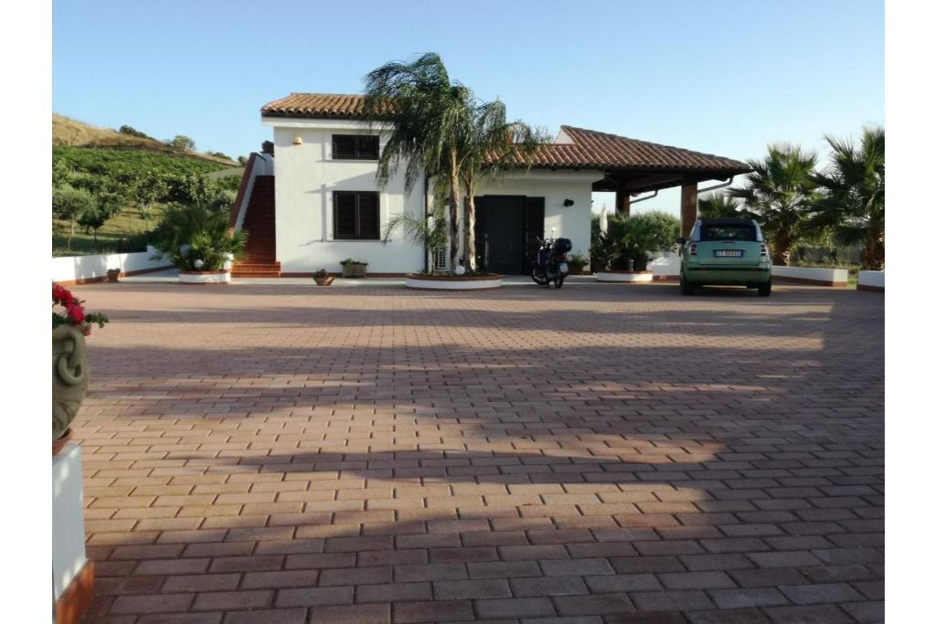 Photo of Outdoor in Montallegro