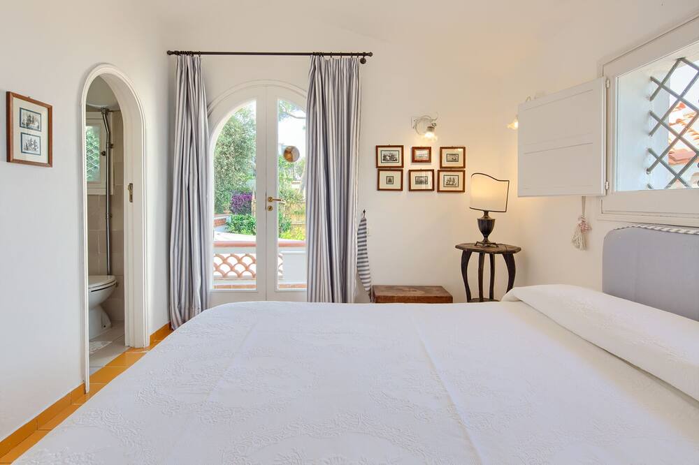 Photo of Bedroom in Massa Lubrense