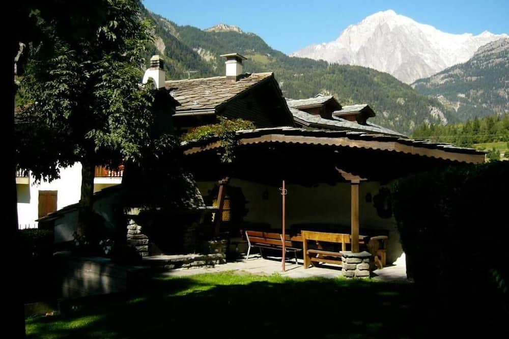 Photo of Outdoor in Pallusieux