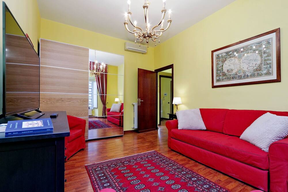Photo of Livingroom in Esquilino