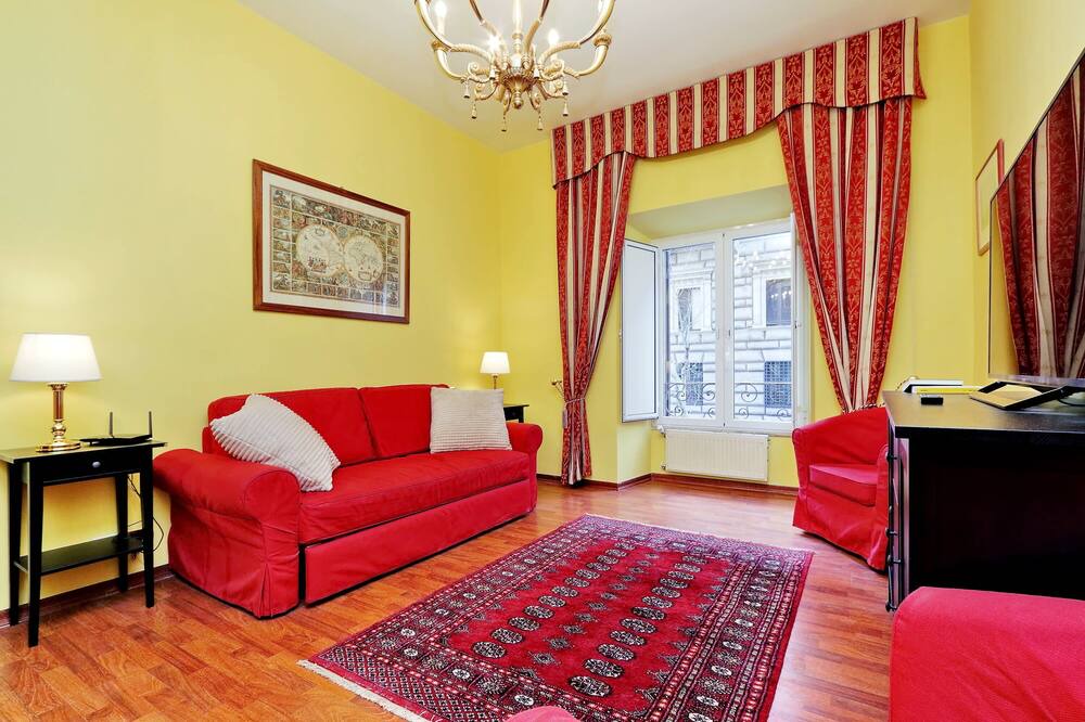 Photo of Livingroom in Esquilino