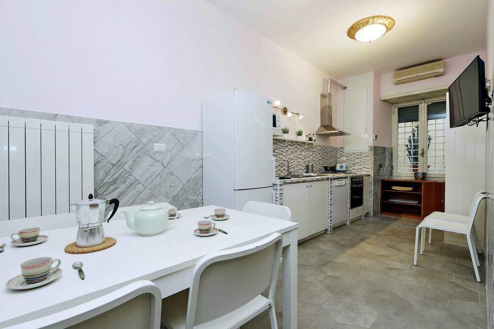Photo of Kitchen in Esquilino