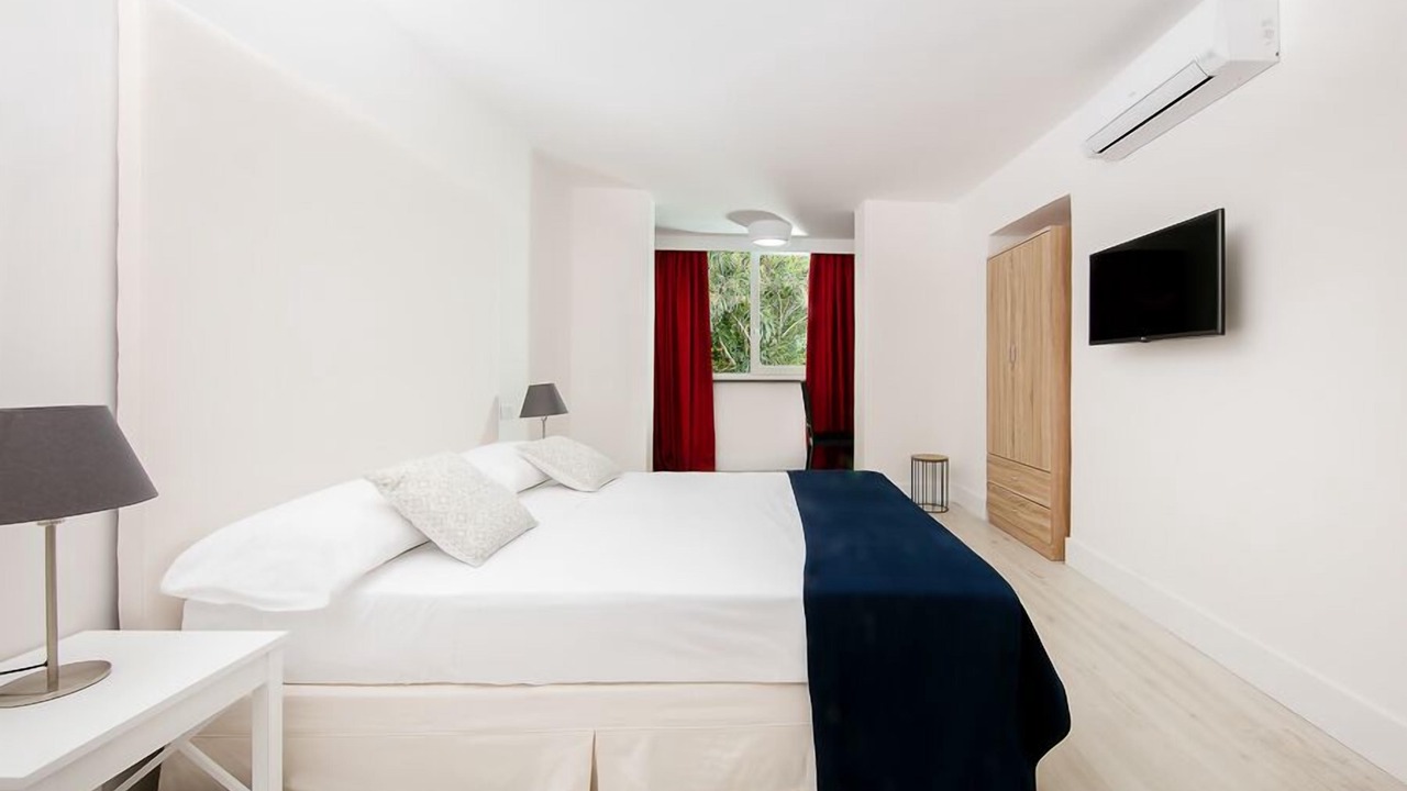 Photo of Bedroom in Capri
