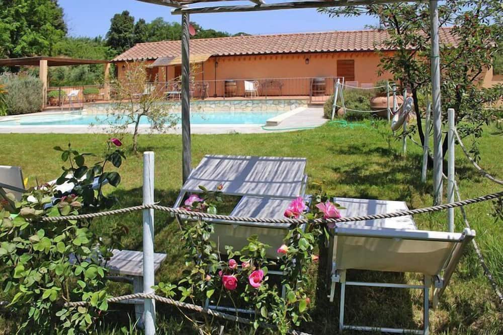 Photo of Outdoor in Collesalvetti