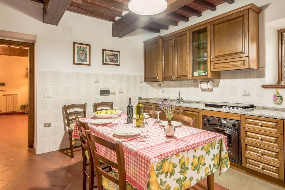 Photo of Bedroom in Neri