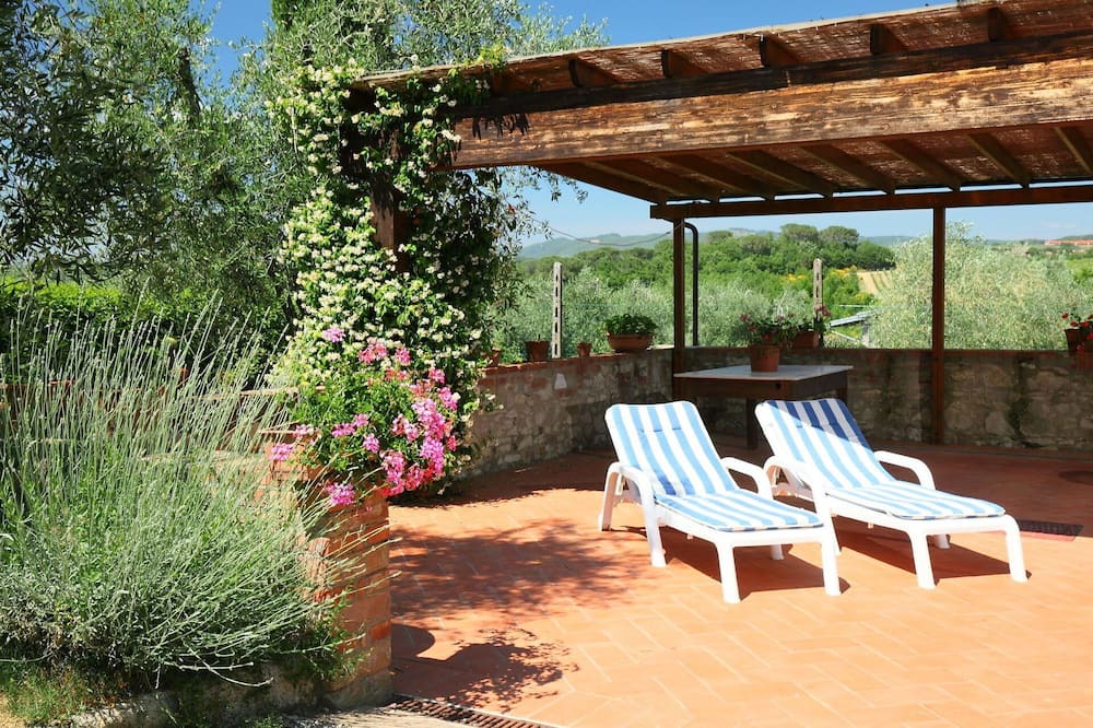 Photo of Outdoor in Guistrigona