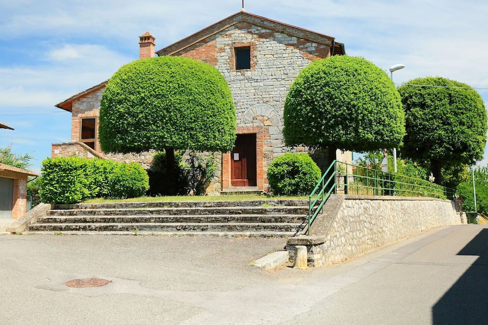 Photo of Others in Guistrigona