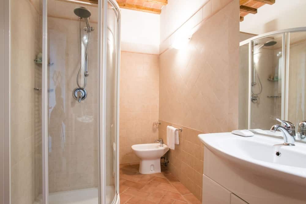 Photo of Bathroom in Guistrigona