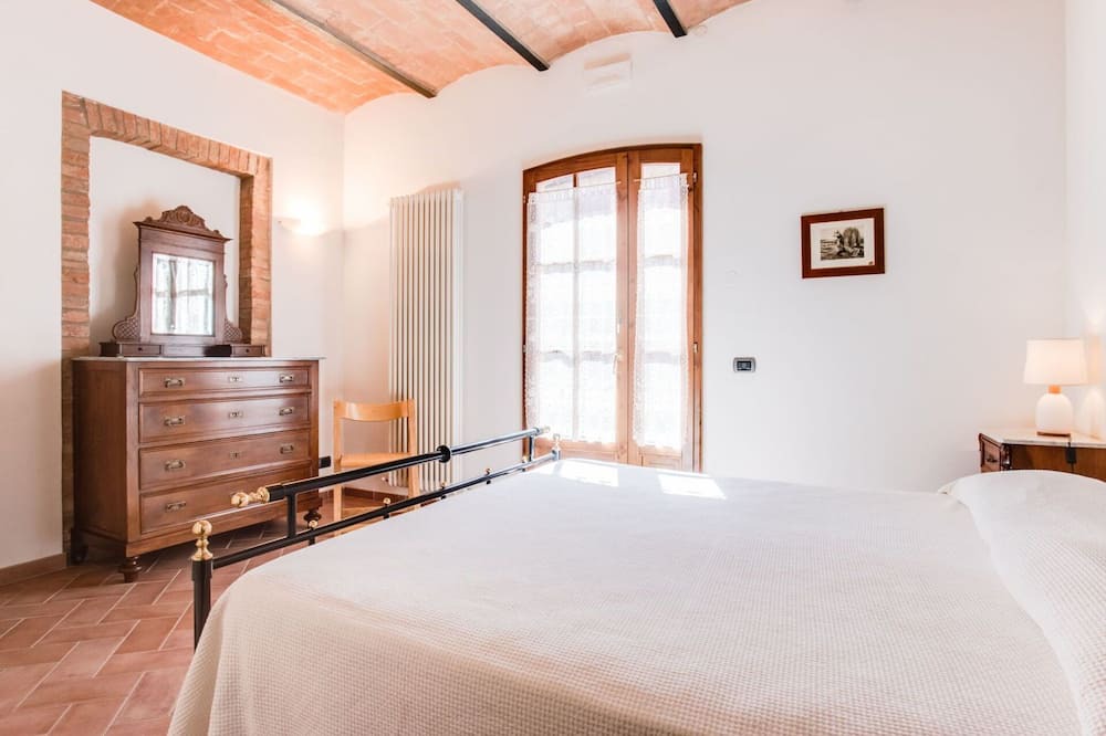 Photo of Bedroom in Guistrigona
