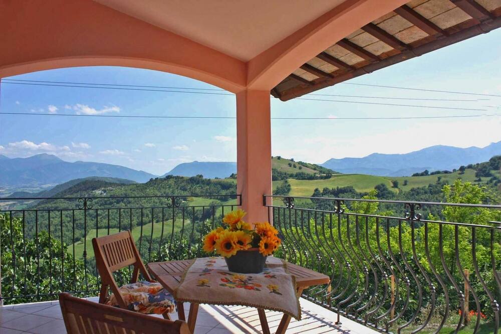 Photo of Patio Balcony in Acqualagna