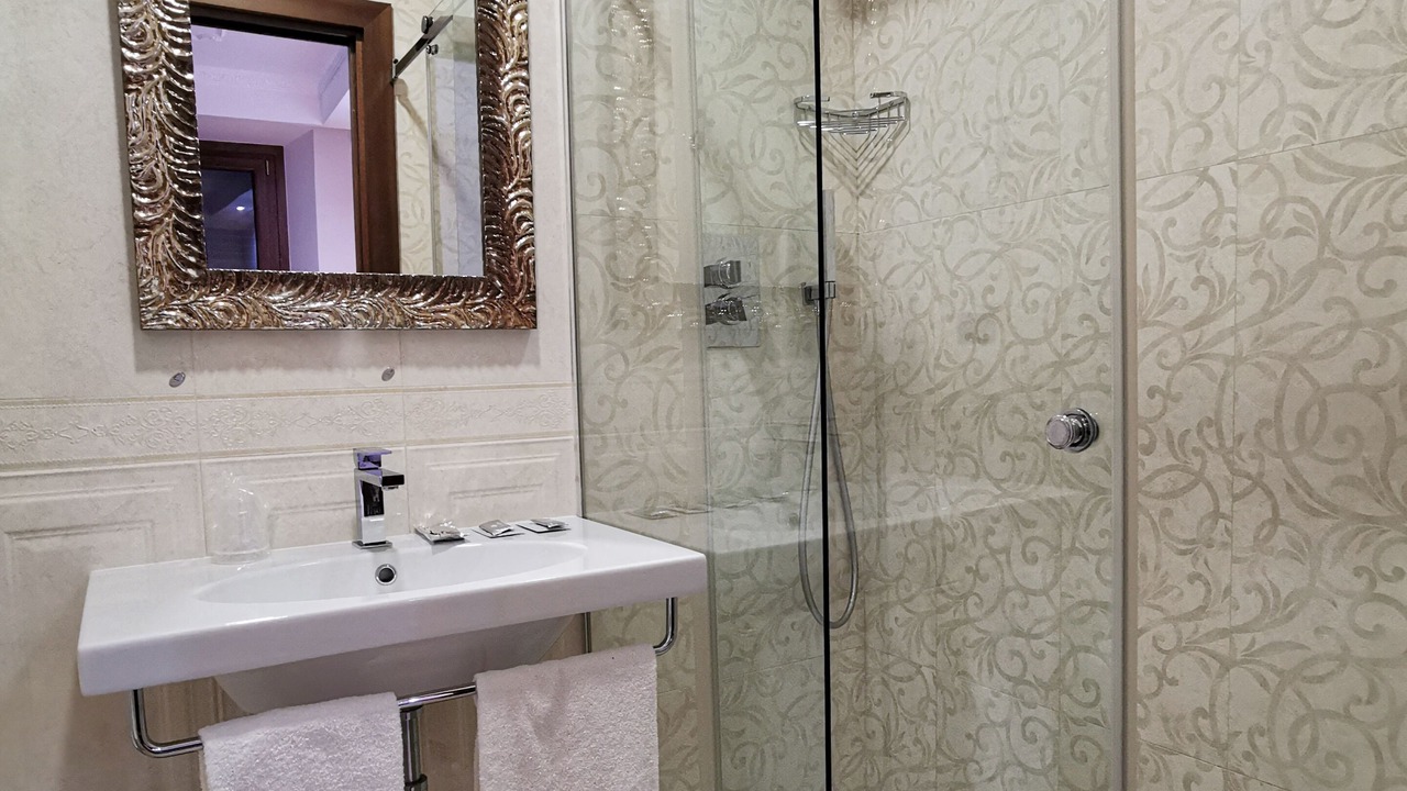 Photo of Bathroom in Esquilino