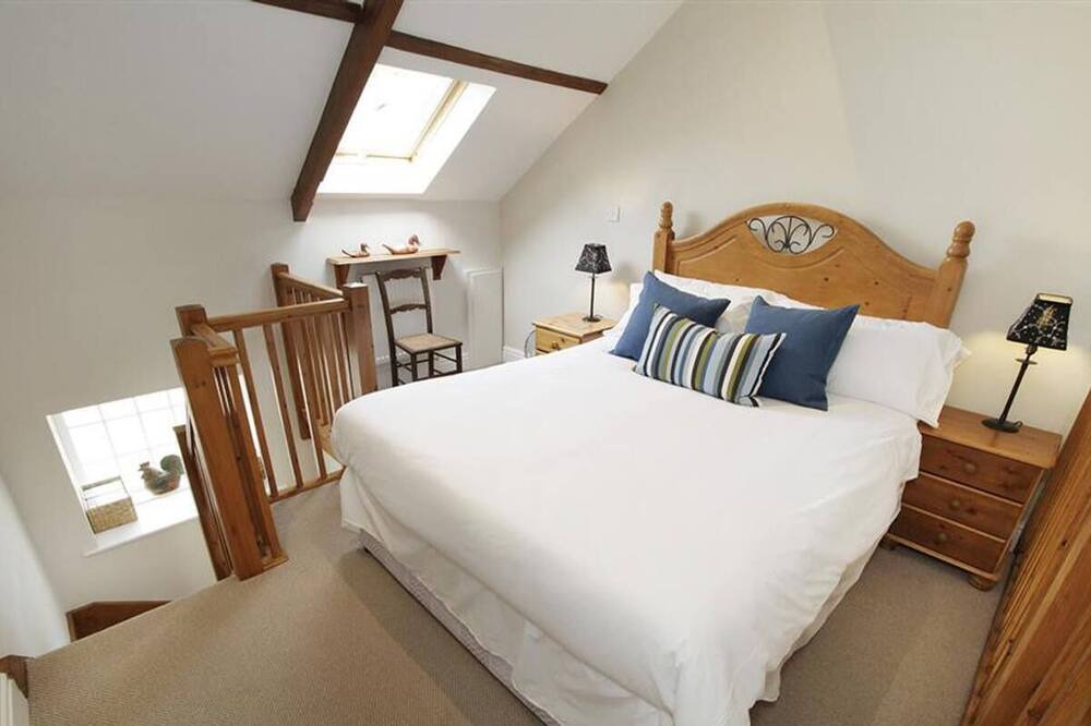 Photo of Bedroom in Crynant