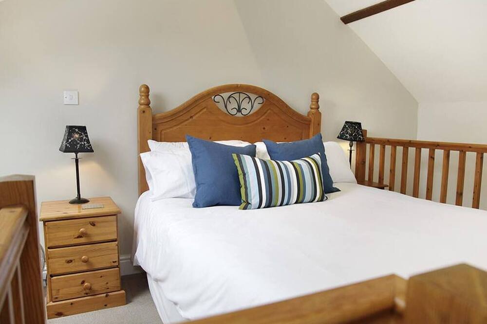 Photo of Bedroom in Crynant
