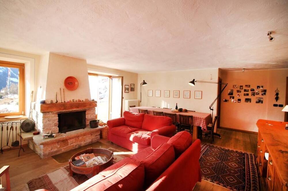 Photo of Livingroom in Gimillan
