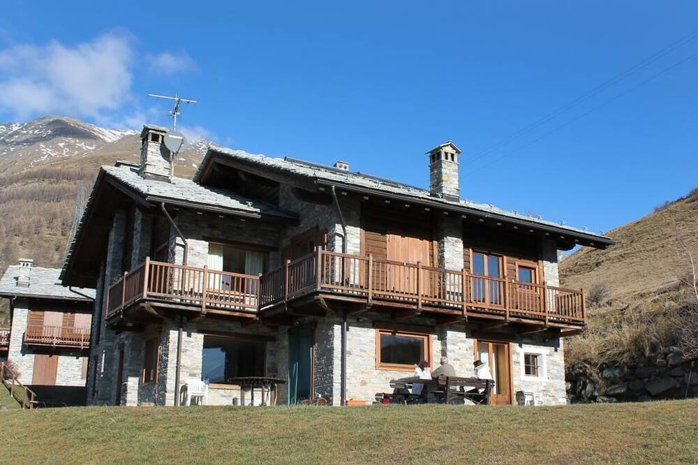 Photo of Outdoor in Gimillan
