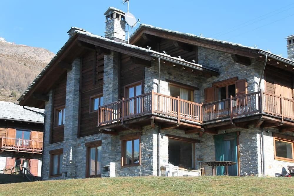 Photo of Outdoor in Gimillan