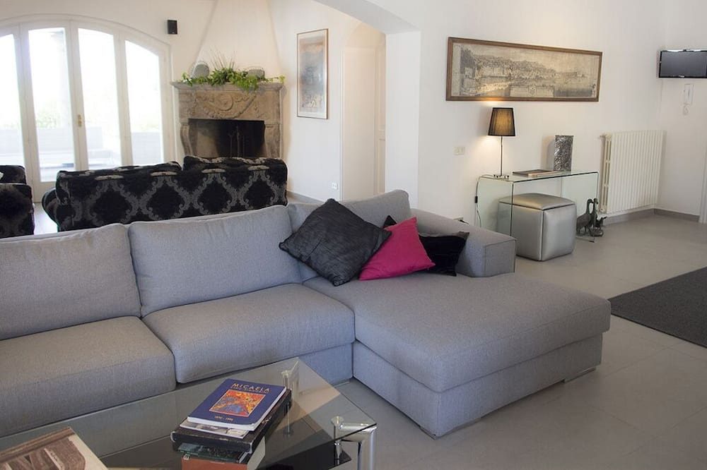 Photo of Livingroom in Melizzano