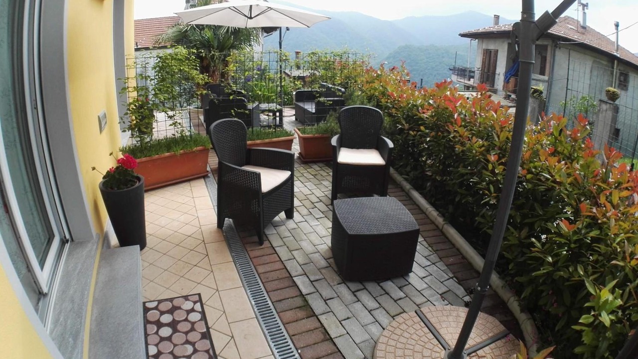Photo of Patio Balcony in Brolo
