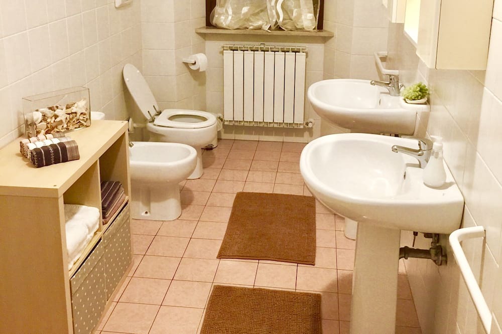 Photo of Bathroom in Fossombrone