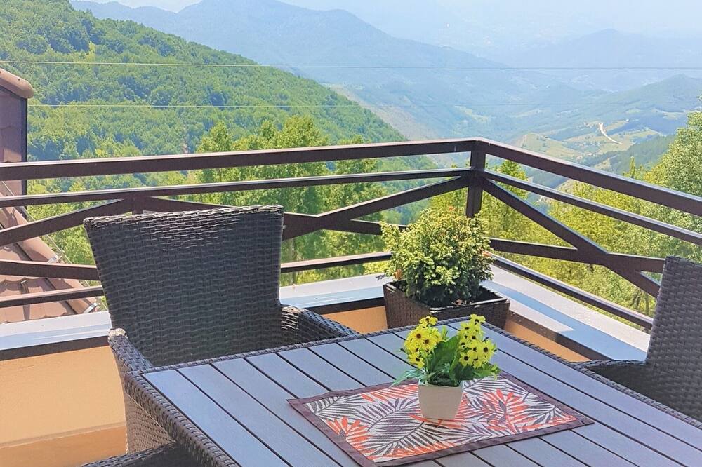 Photo of Patio Balcony in Lisina