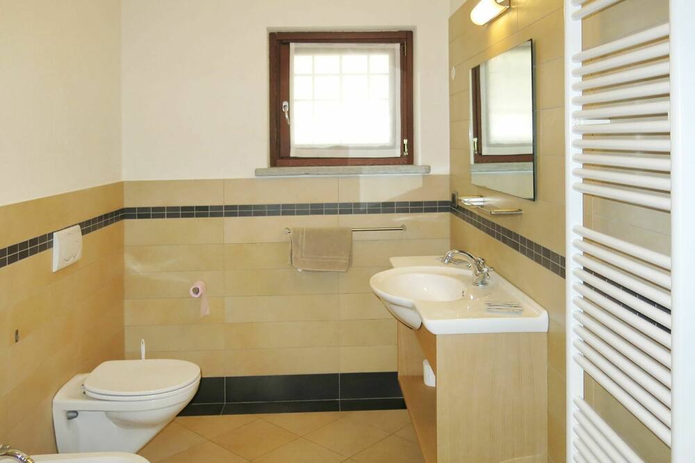 Photo of Bathroom in Sampeyre