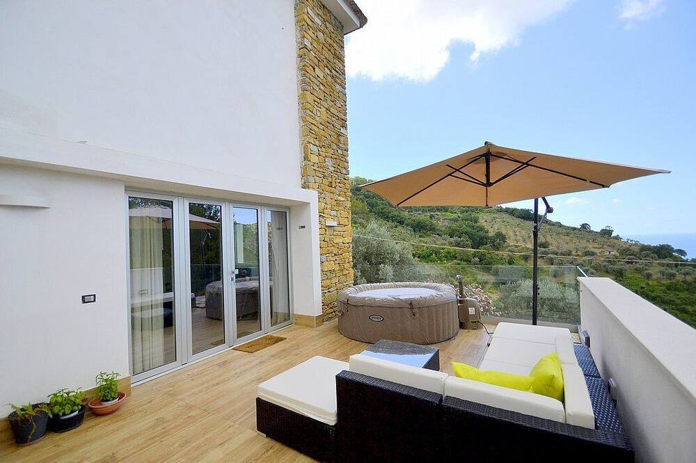 Photo of Patio Balcony in Serramezzana