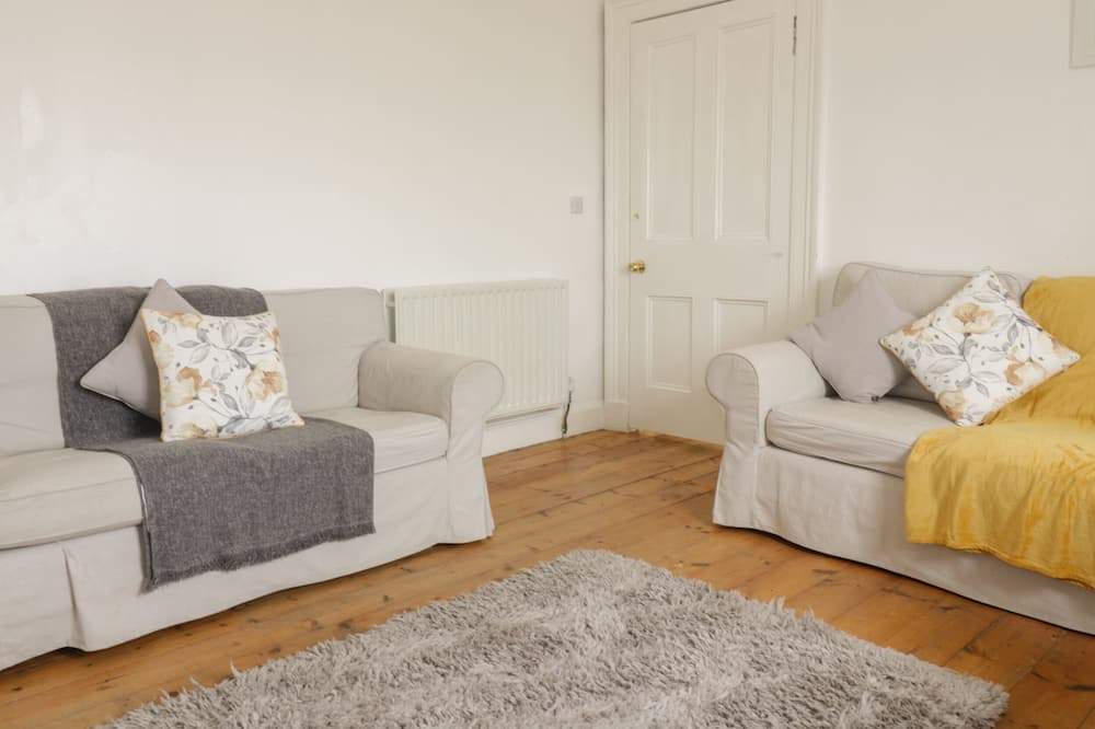 Photo of Livingroom in Dunbar