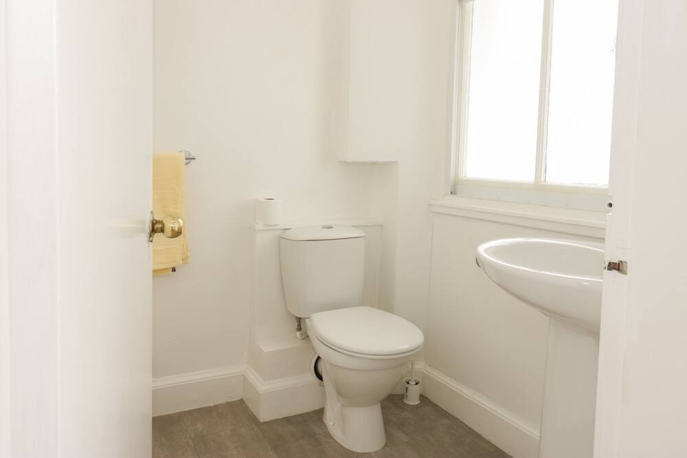 Photo of Bathroom in Dunbar