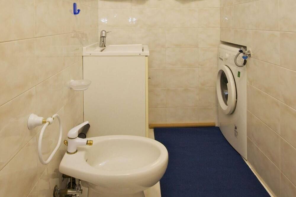 Photo of Bathroom in Cannobio