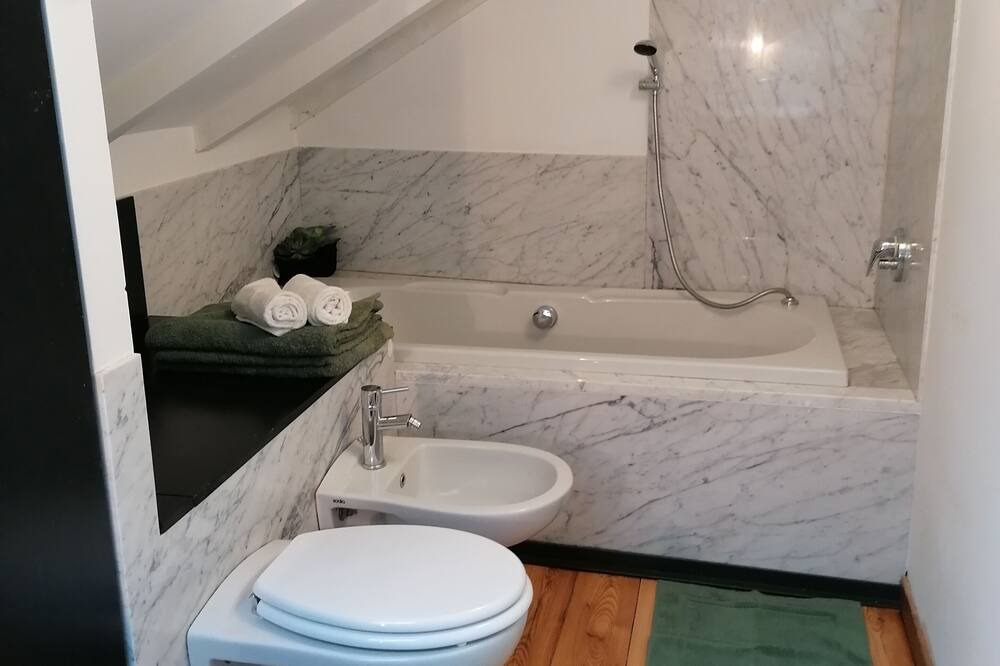 Photo of Bathroom in Arona